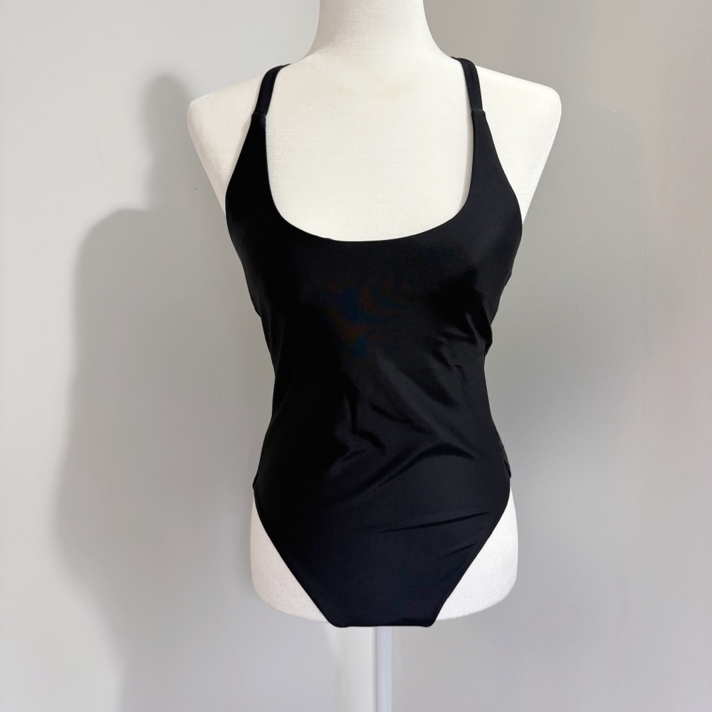 Lole Soleil One Piece Swimsuit Size Small Black Cheeky Low Neckline Strap Detail